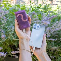 GOMI TRANSLUCENT PORTABLE CHARGER